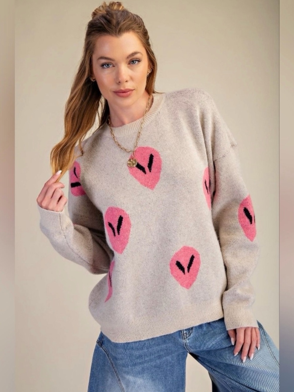 Easel alien Women’s Cream Knit Sweater